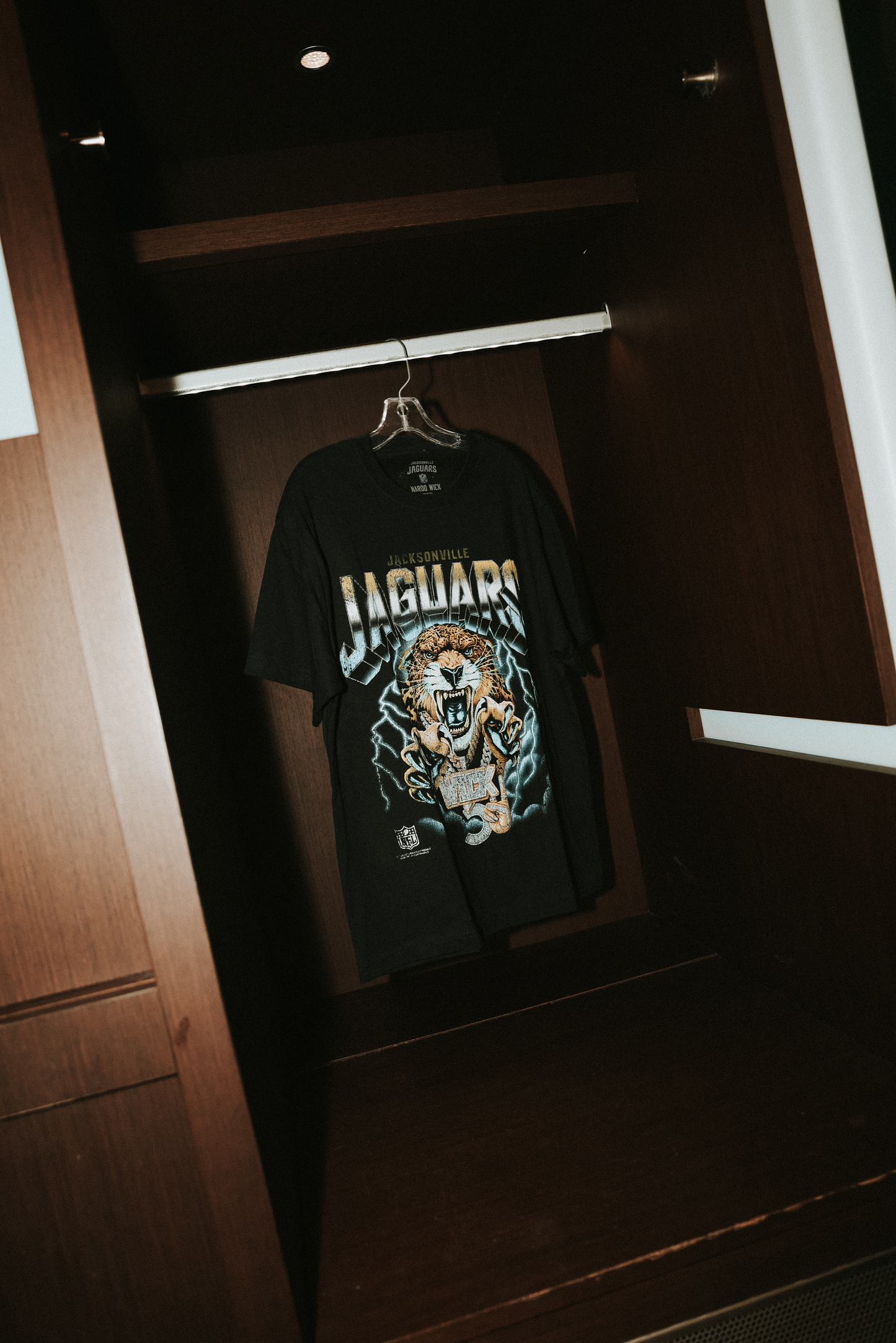 Wick Chain Jaguar Vtg Tee